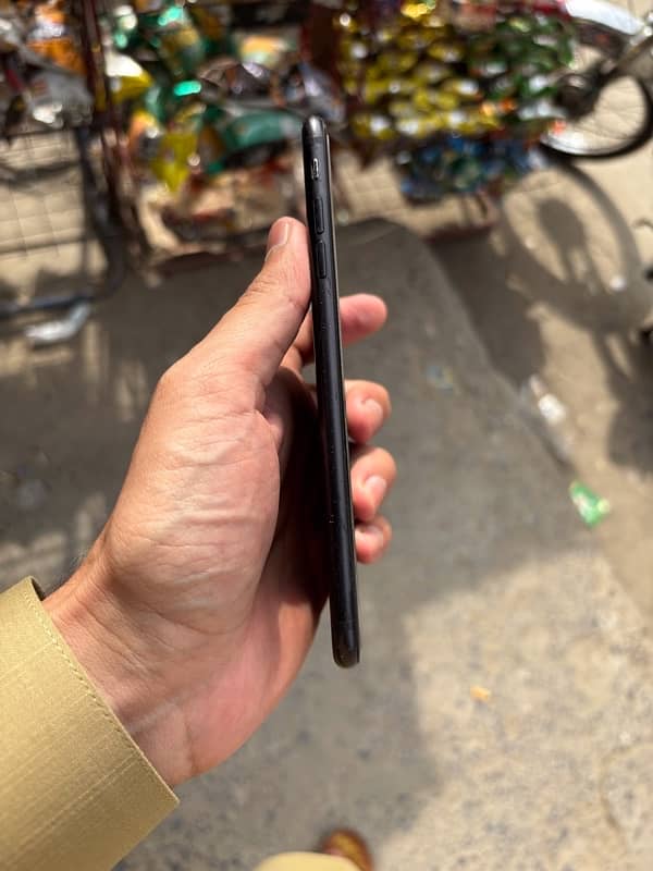 7 plus 256 Gb pta approved 3