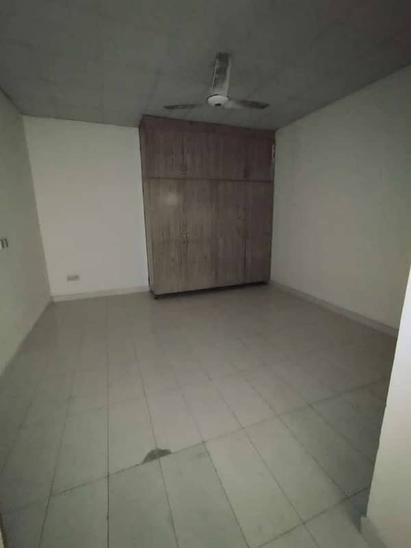 1 Bedroom'S 978 Sqft Apartment Available For Sale Defence Executive Tower 14