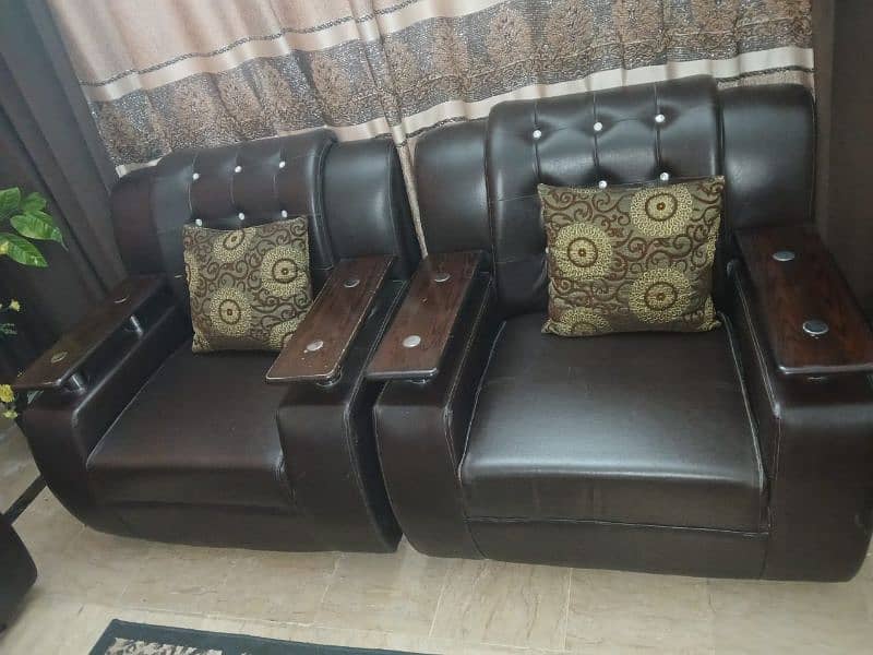5 seater sofa - Brown leather sofa with centre table 1