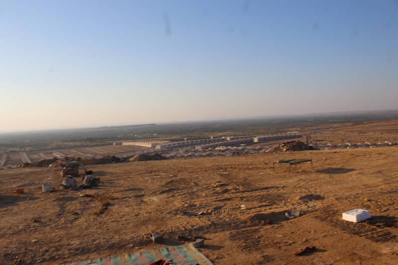 Prime 500 Sq Yd Residential Plot for Sale in Precinct 33, Bahria Town Karachi Ideal Location! 3