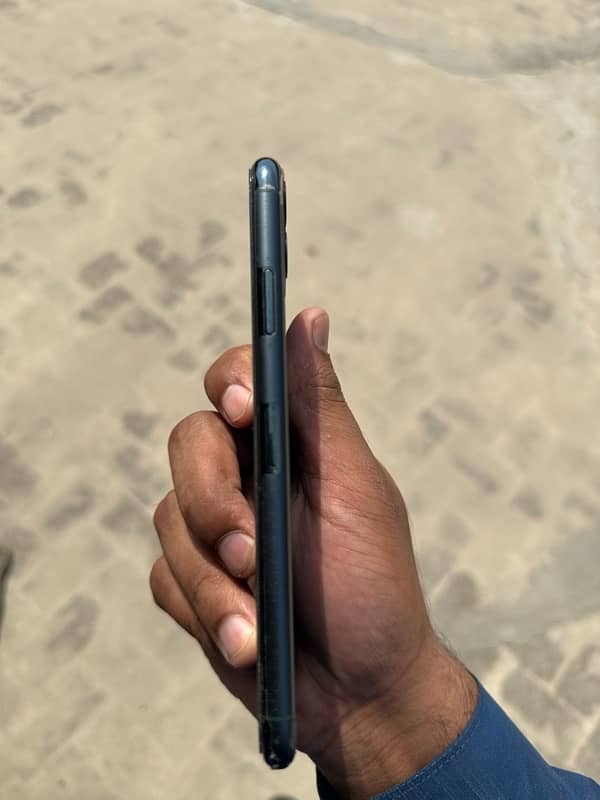 Iphone 11 pro max 0