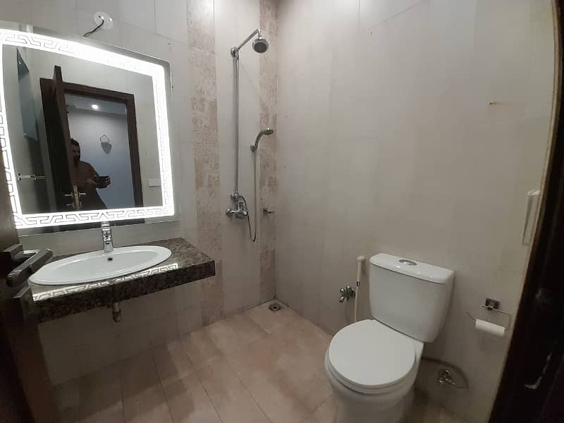 Kanal 5 Bed House Available For Rent In Dha Phase 3 12