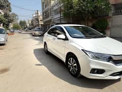Honda City Aspire 2022 company maintain fully Original 30000km