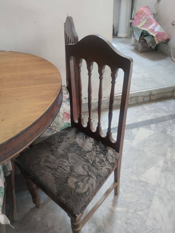 6 Seater dining table 3