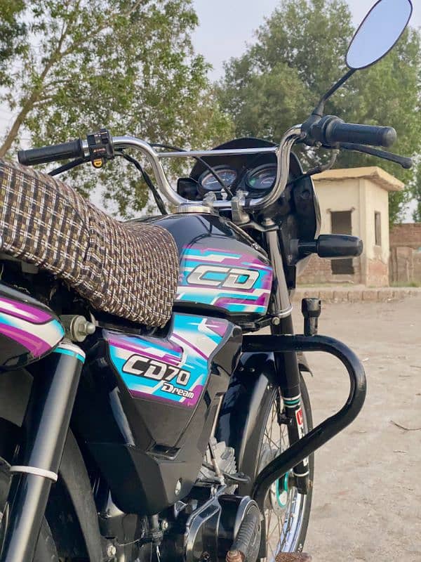 Honda CD 70 Dream Black Color 2024 Model Total Genuine Good Condition 6