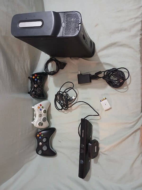 Xbox 360 Jtag 120gb with 3 controllers and kinect sensor ( gaming ) 0