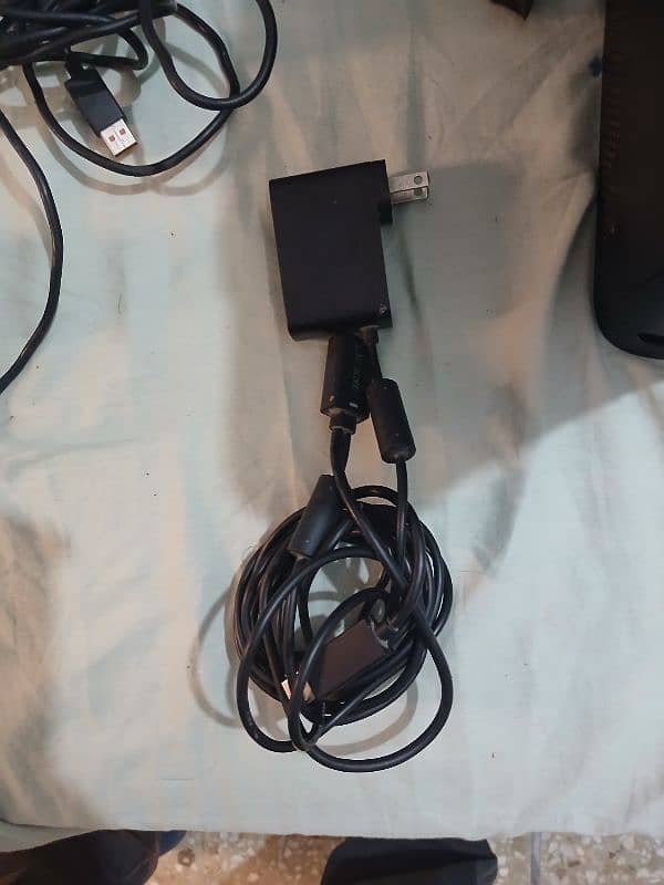 Xbox 360 Jtag 120gb with 3 controllers and kinect sensor ( gaming ) 1