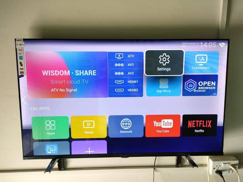 brand new android 4k uhd led tv 2 yers warranty 7