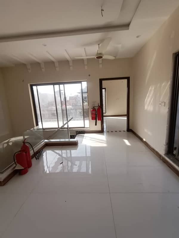 Beautiful upper portion at very reasonable price in LDA Avenue One M block 5