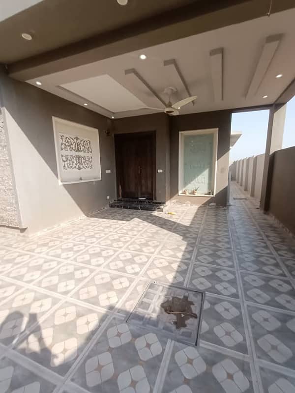 Beautiful upper portion at very reasonable price in LDA Avenue One M block 6