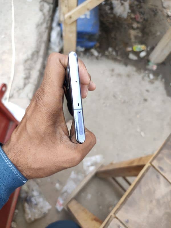 note 10 plus 12/512 4