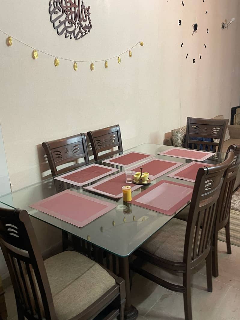 6 seat dining table 0