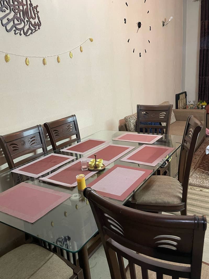 6 seat dining table 1