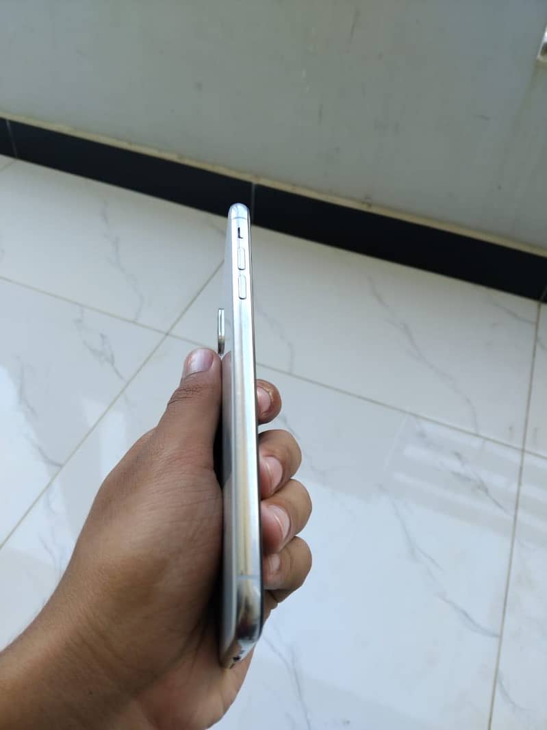 Iphone xs max pta approved 512gb 3