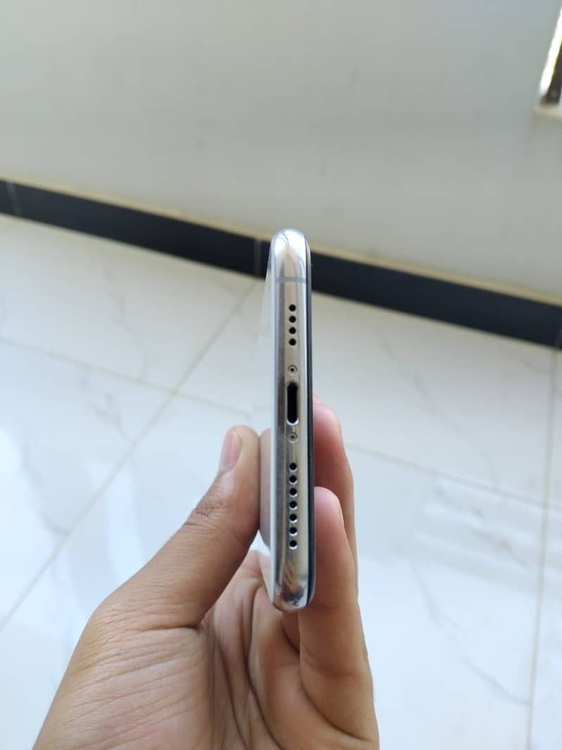 Iphone xs max pta approved 512gb 4
