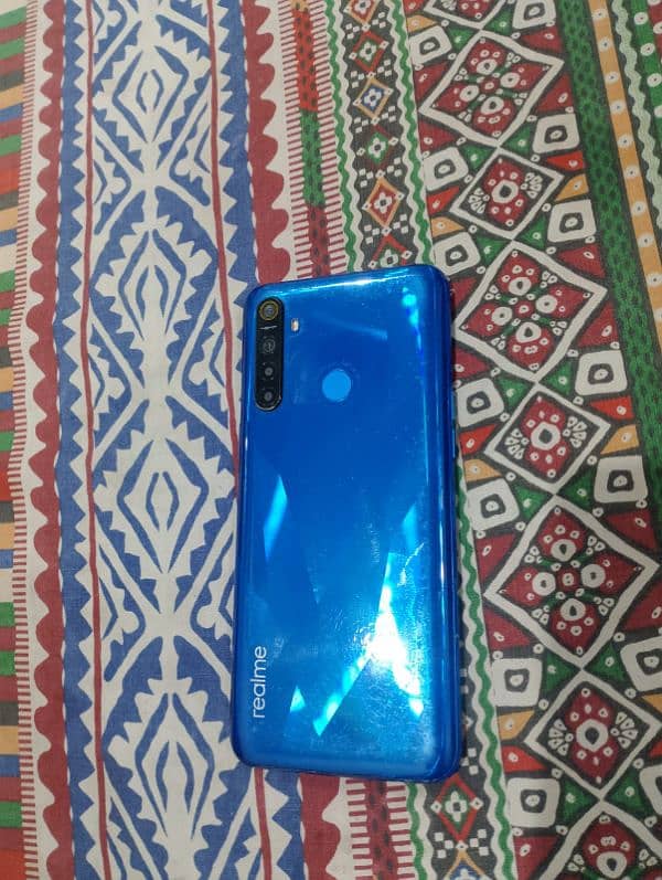 realme 5s 4 / 128 2
