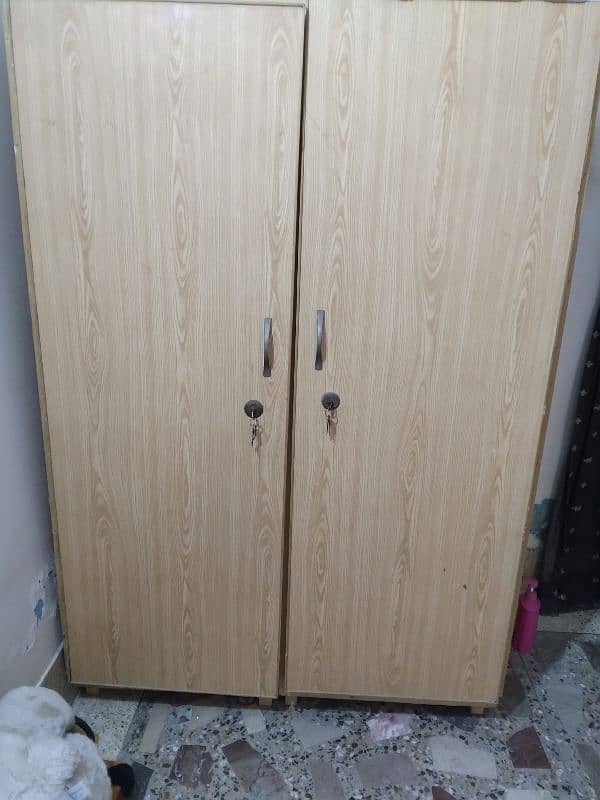 Double door almari 0