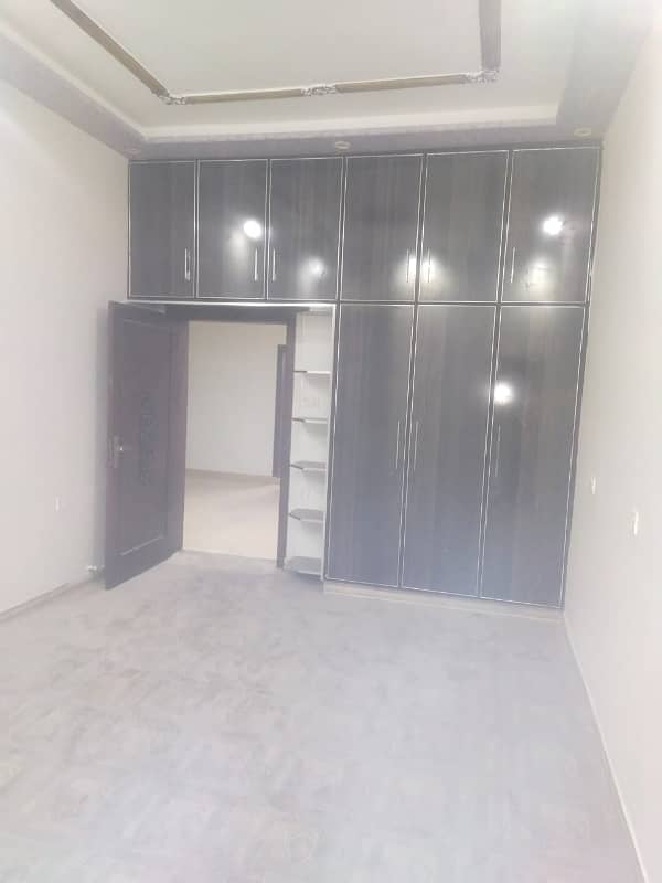 10 Marla ViP Brand New Upper Portion Urgent For Rent In Sabzazar 0