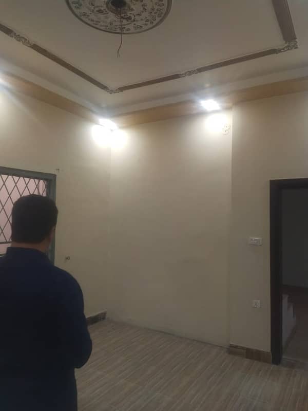 10 Marla ViP Brand New Upper Portion Urgent For Rent In Sabzazar 2