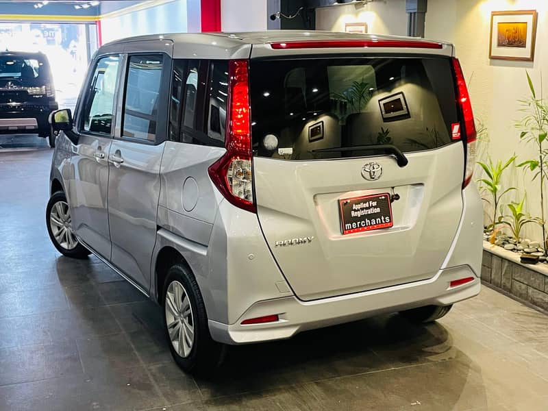 Toyota Roomy 2022 X 4