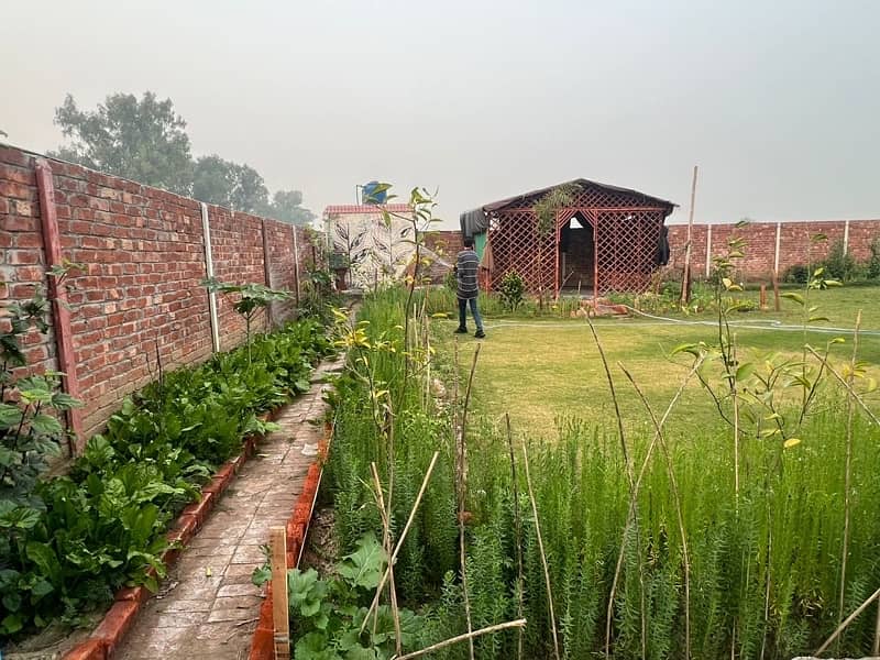 4 kanal corner plot for sale 8