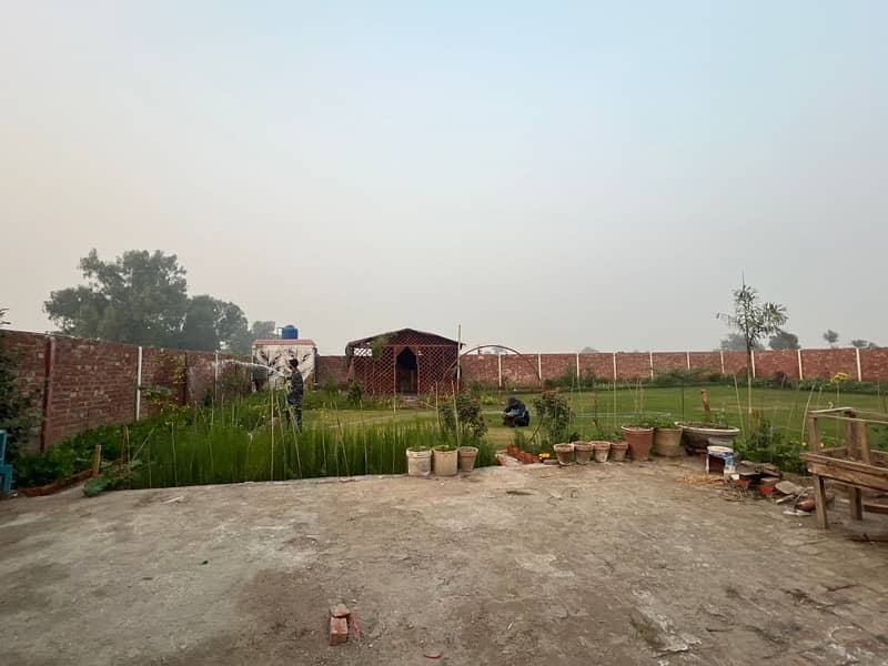 4 kanal corner plot for sale 9