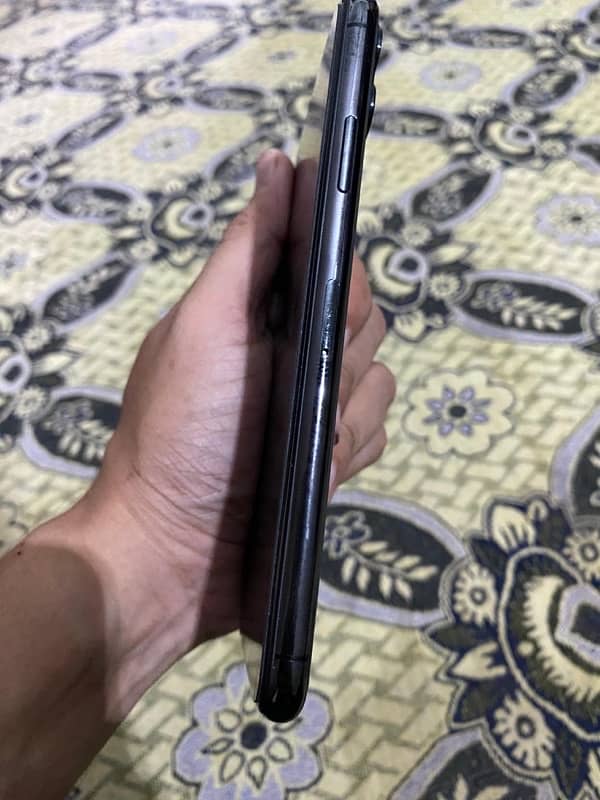 iPhone 11 Pro Max 64gb Factory unlock 5