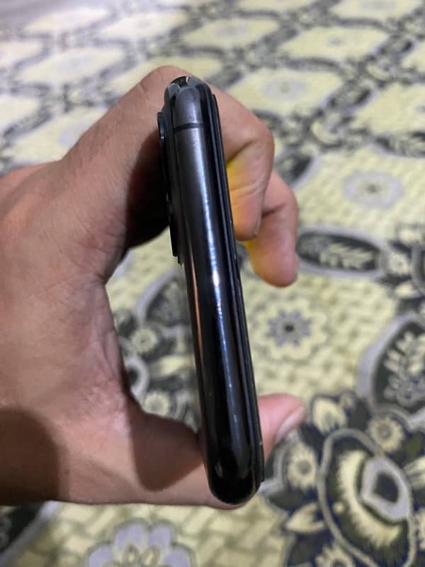 iPhone 11 Pro Max 64gb Factory unlock 6