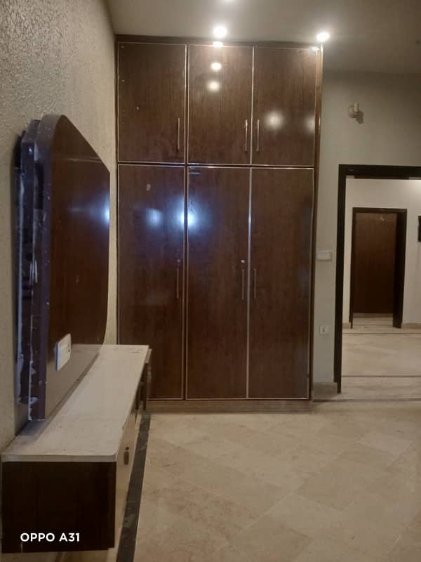 10 Marla Beautiful double story house urgent for Rent in sabzazar 1