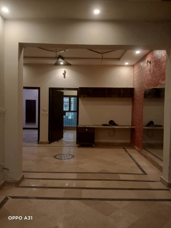 10 Marla Beautiful double story house urgent for Rent in sabzazar 2