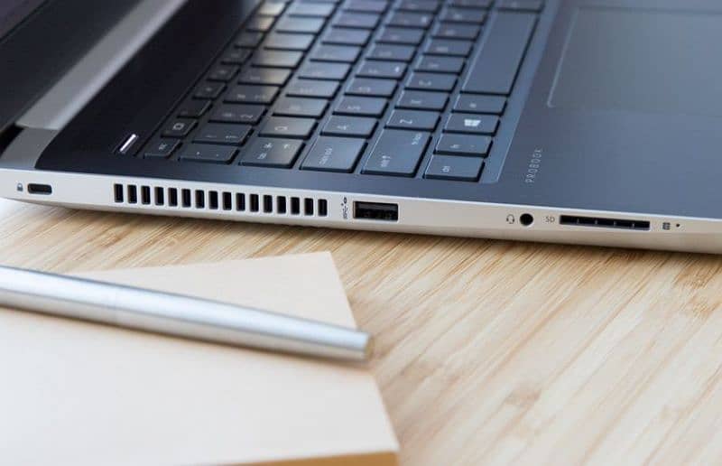 HP ProBook 430 13.3" FHD i7-8550U Quad Core 16GB DDR4 512GB NVMe 4