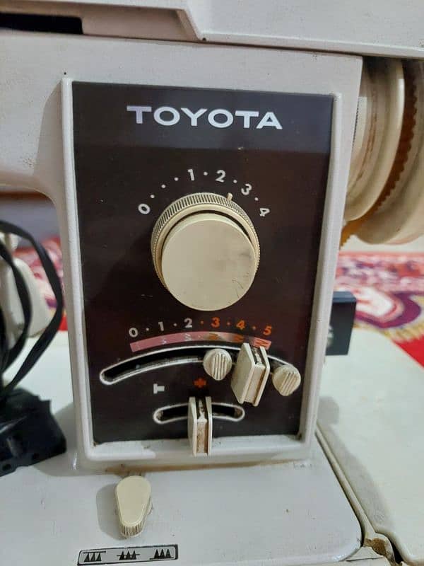 Toyota sewing machine Over lock, peeko, karhai machine 3