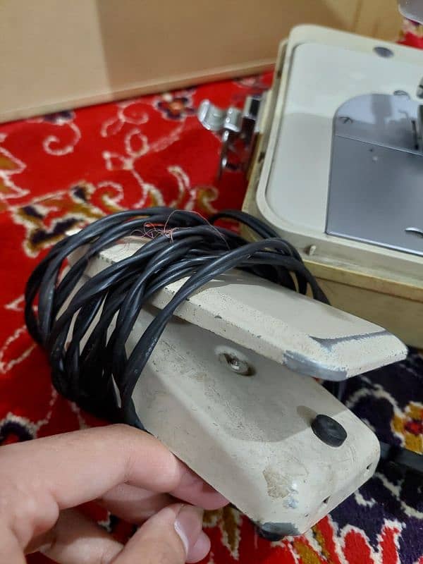 Toyota sewing machine Over lock, peeko, karhai machine 8