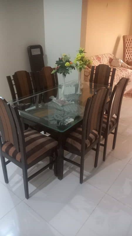 6 seater dining table 1