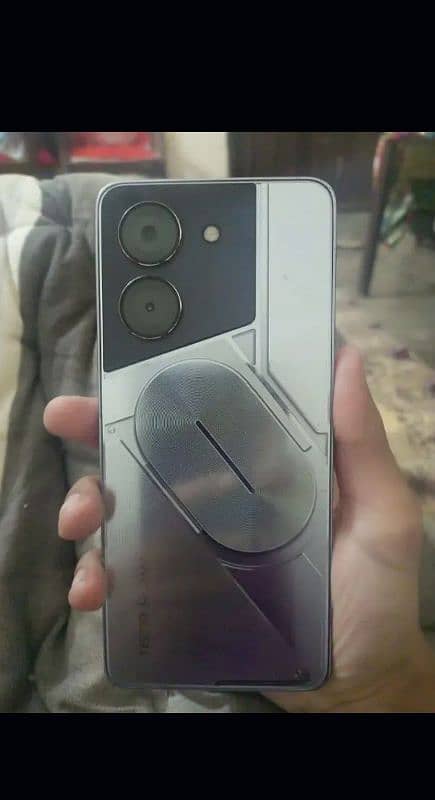 Tecno Pova 5 pro 5G Ram 8+8 Rom 256 GB 0