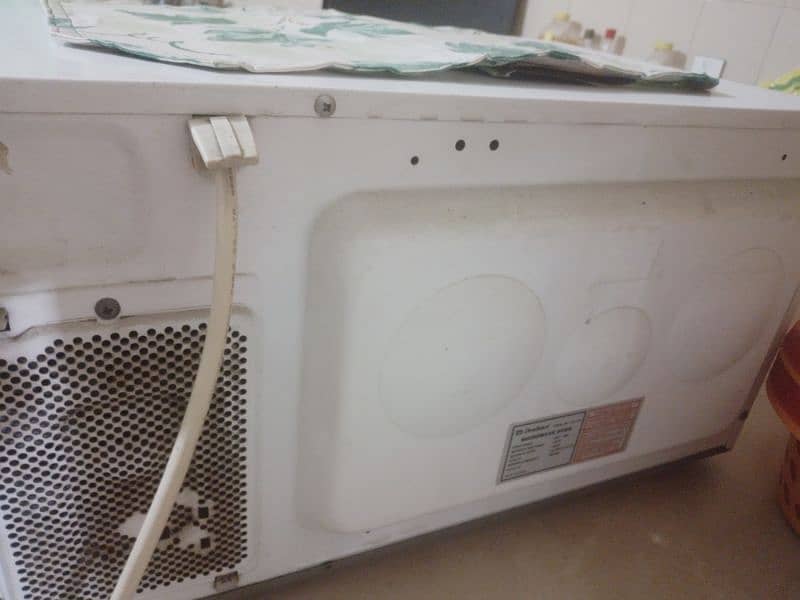 Dawlance Microwave 3