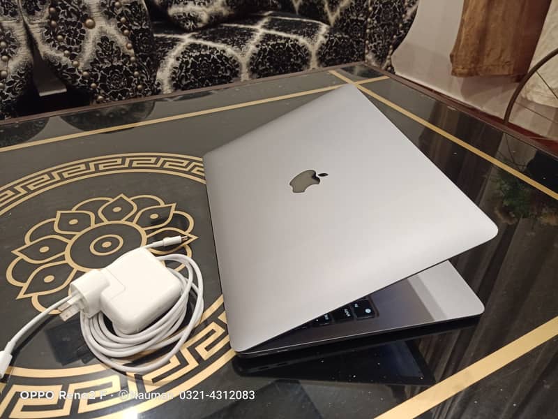 Apple Laptop Macbook Air M1 2020, 8GB Ram, 256GB SSD 2