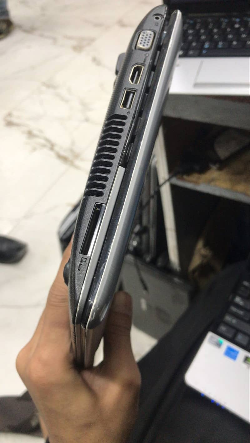 Asus Mini laptop 3