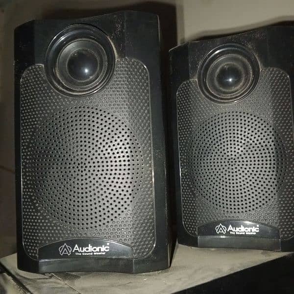 audonic speakers 1