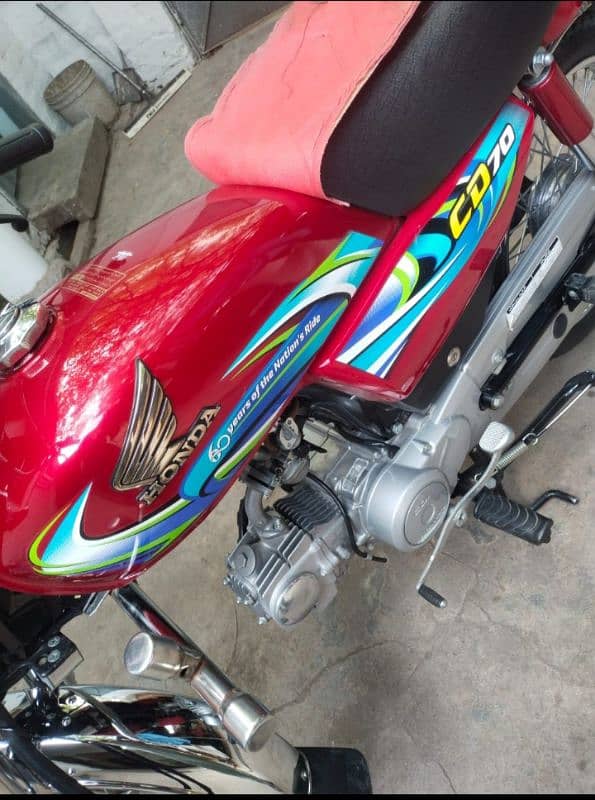 Honda CD 70 model 2023/24 ,03159692745 1