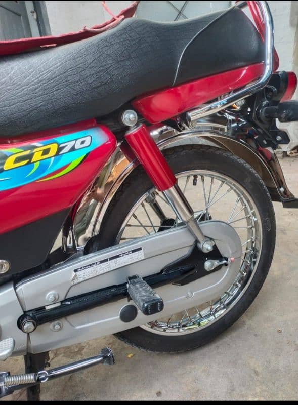 Honda CD 70 model 2023/24 ,03159692745 8