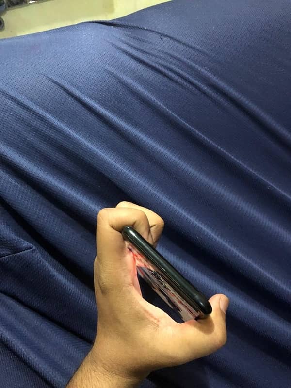 I’m selling my iPhone 7 Plus Pta approved 128 Gb 4