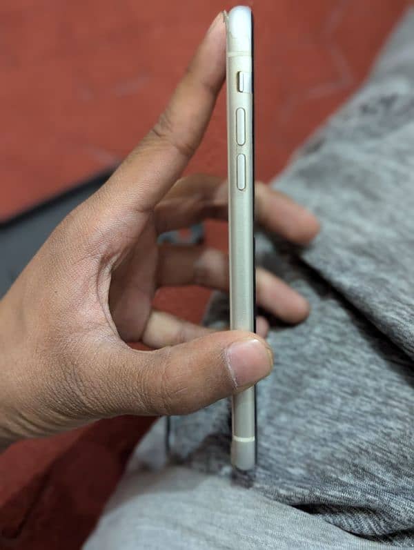 Iphone XR 64GB FU. 03361160010 4