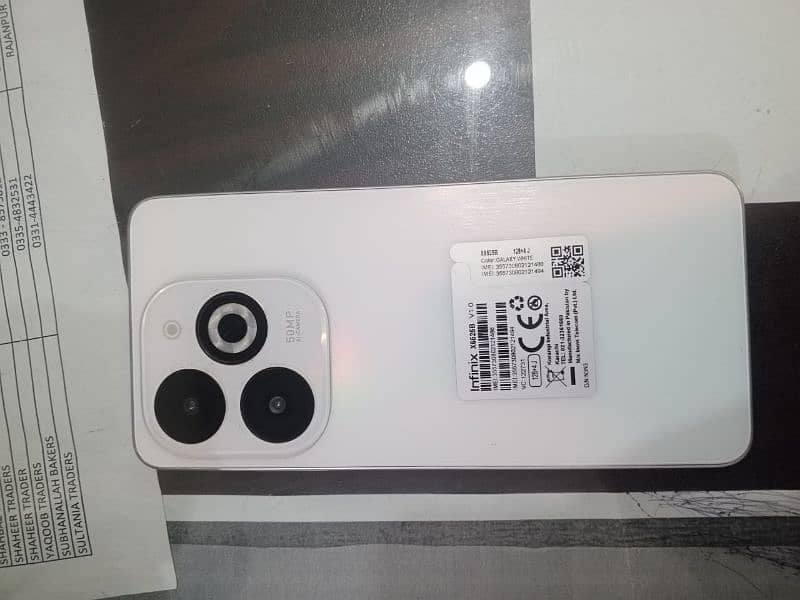 Infinix smart 8 pro 4+4 128 0