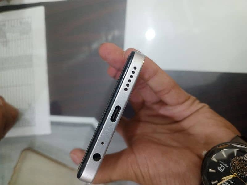 Infinix smart 8 pro 4+4 128 1