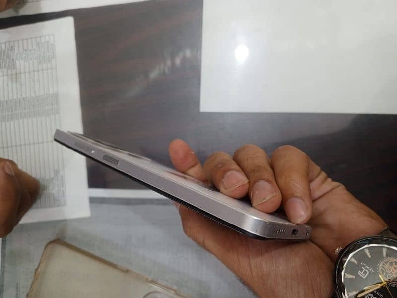 Infinix smart 8 pro 4+4 128 4