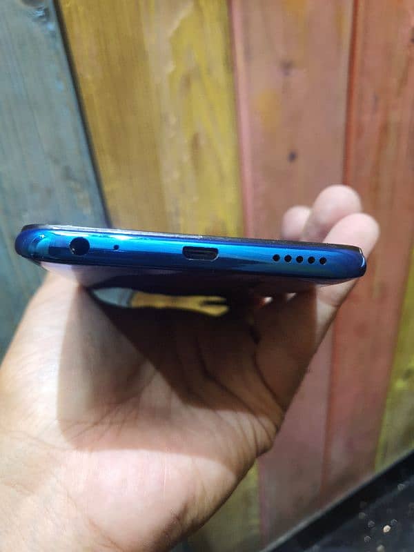 vivo v15 6 gb 128 gb lush pta 5