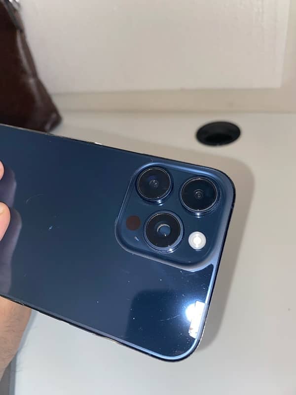 apple iphone 15 pro max 256 GB PTA APPROVED 2