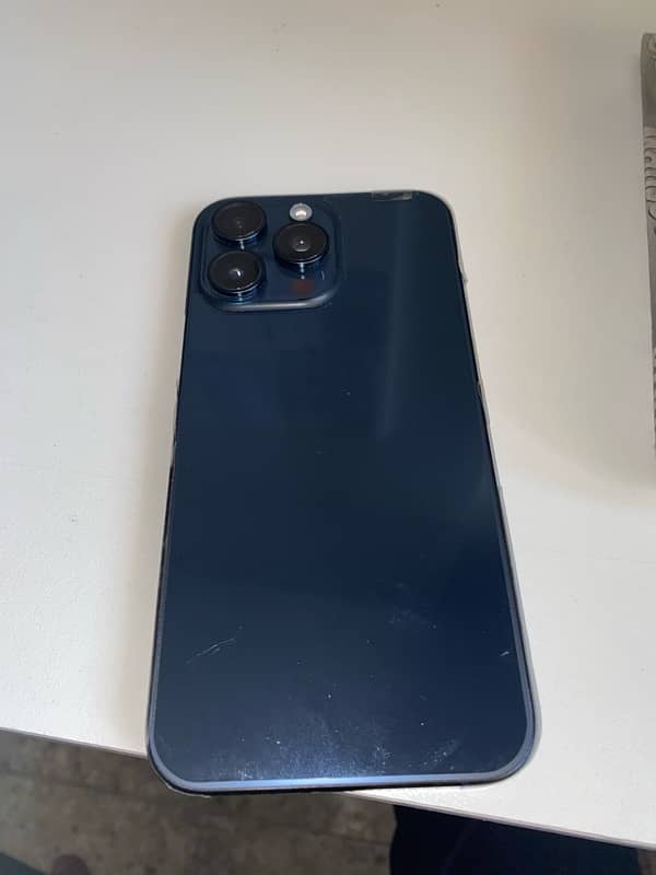 apple iphone 15 pro max 256 GB PTA APPROVED 4
