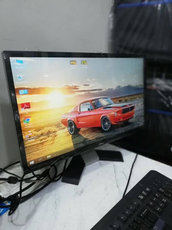 Dell 24" Borderless LED Monitors with Type-C & HDMI Ports (A+ Fresh) 12